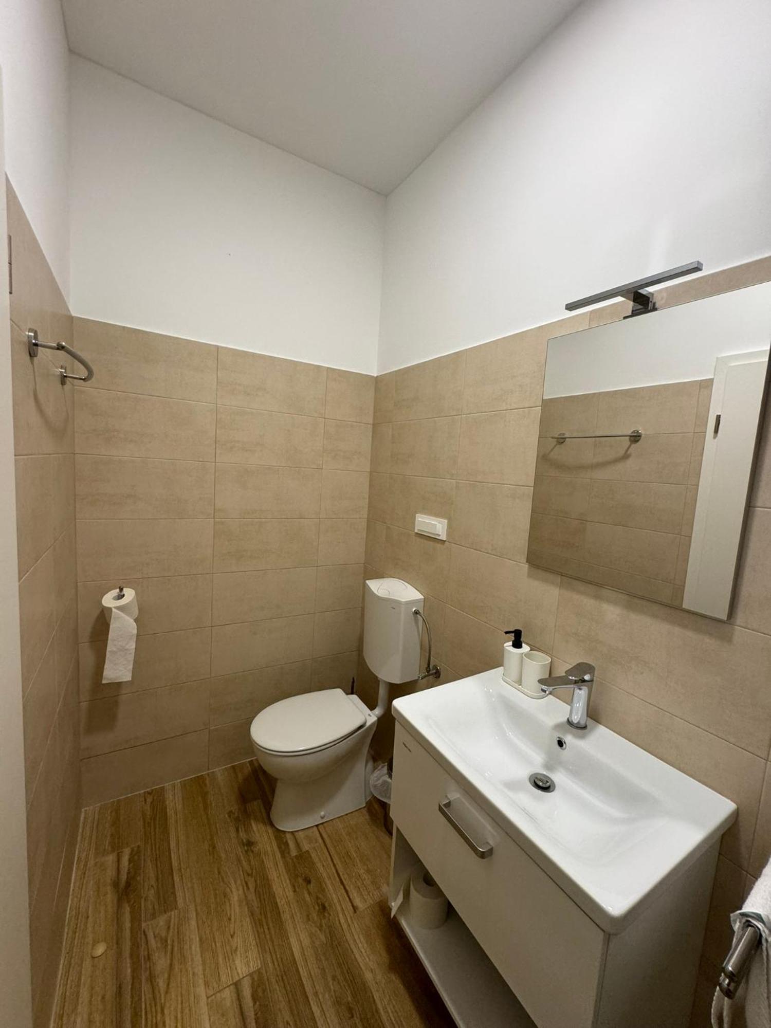 Villa Lovorka By Villa Eva Omišalj Habitación foto