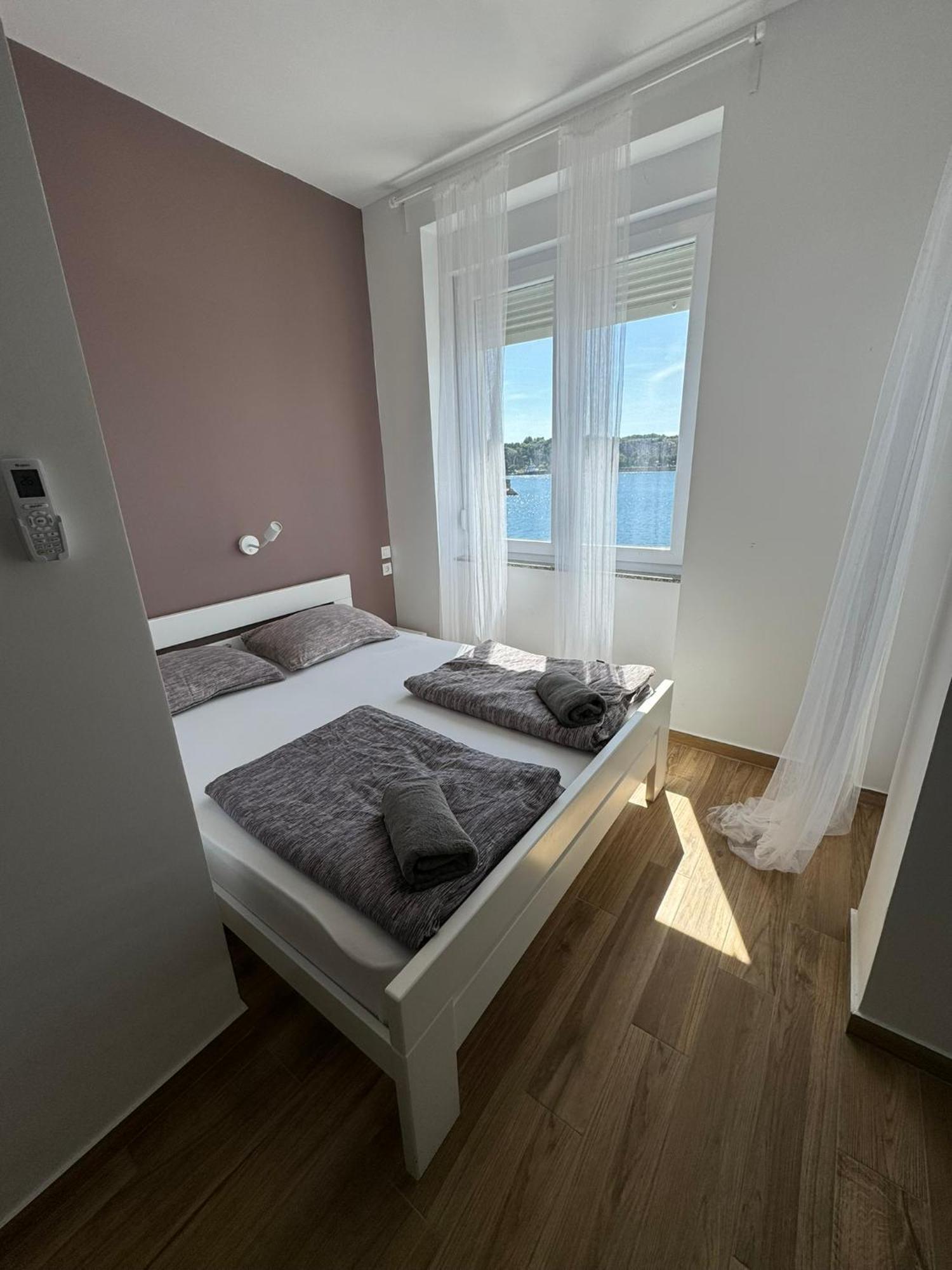 Villa Lovorka By Villa Eva Omišalj Habitación foto
