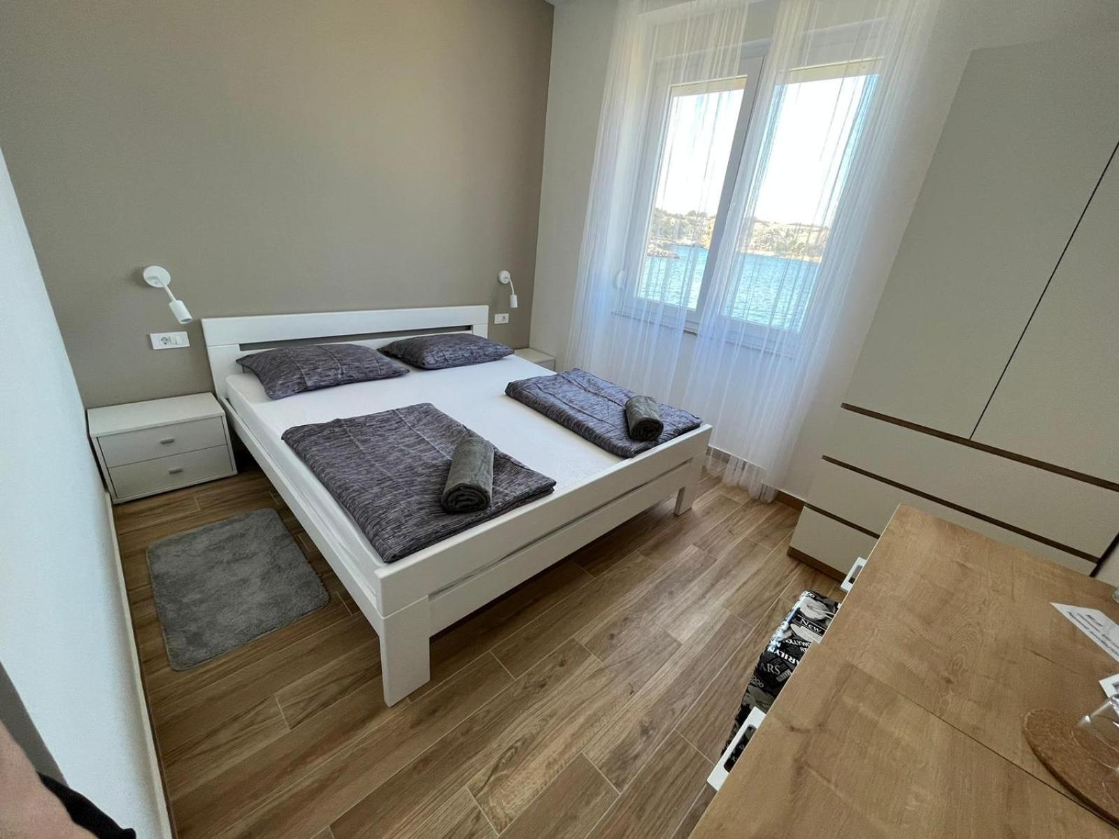 Villa Lovorka By Villa Eva Omišalj Habitación foto